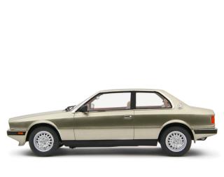 Maserati 2.0 Biturbo 1982-83 Smoky Quartz Metallizzato Argento Medio Laudoracing 1:18 Resinemodell (Türen, Motorhaube... nicht zu öffnen!)